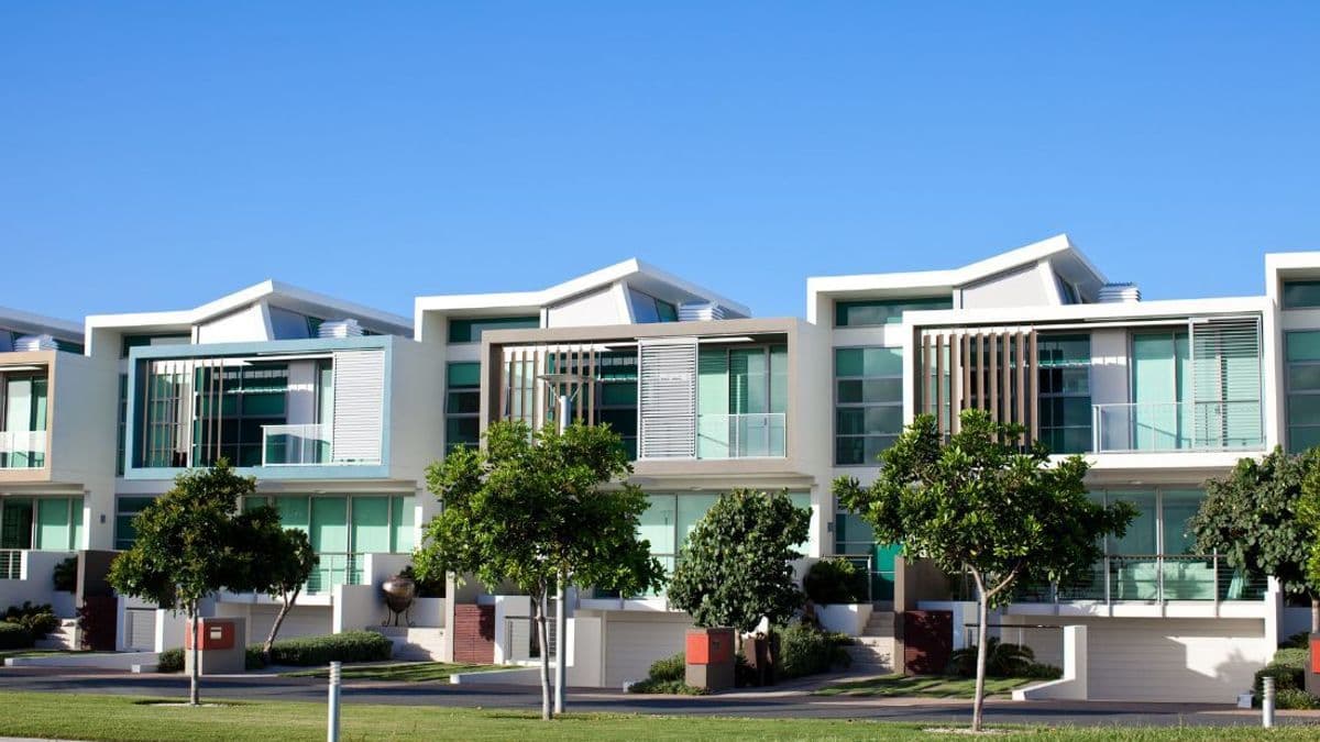 House, apartment or townhouse? The pros and cons of each